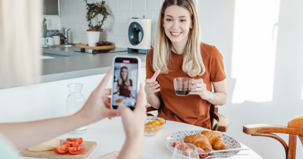 Social Media Marketing Strategies That Work for Small Businesses 1 Social Media Marketing Strategies That Work for Small Businesses